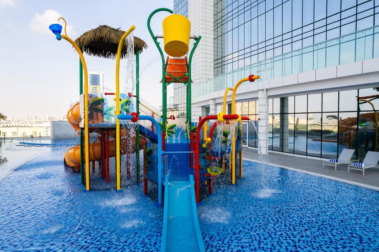 Adagio Jumeirah Village Triangle Dubái Exterior foto